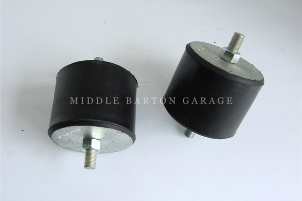 ENGINE MOUNT 124 CS/DS '74-'85 (PAIR)